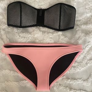 2 piece Traingl bathing suit! Never been worn
